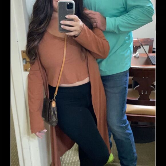 Live To Be Spoiled Knit Tank and Duster Set, Medium - Picture 9 of 16